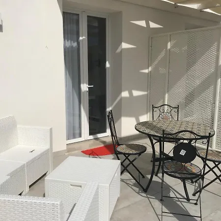 Diletta Residence, Con Piscina Sant Isidoro (Apulia)