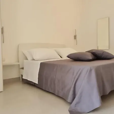 Diletta Residence, Con Piscina *