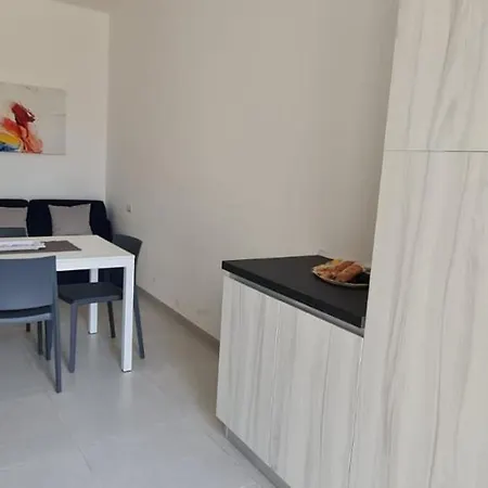 Lejlighedshotel Diletta Residence, Con Piscina *