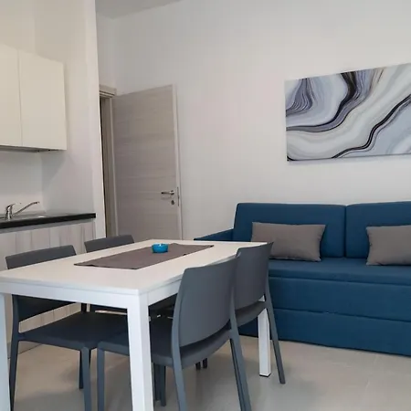 Diletta Residence, Con Piscina Lejlighedshotel *